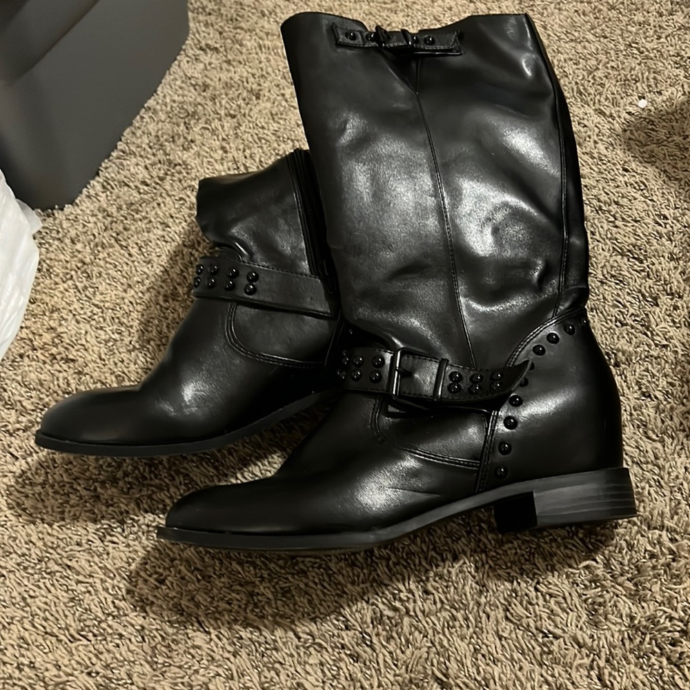 Black boots, size 9, worn once